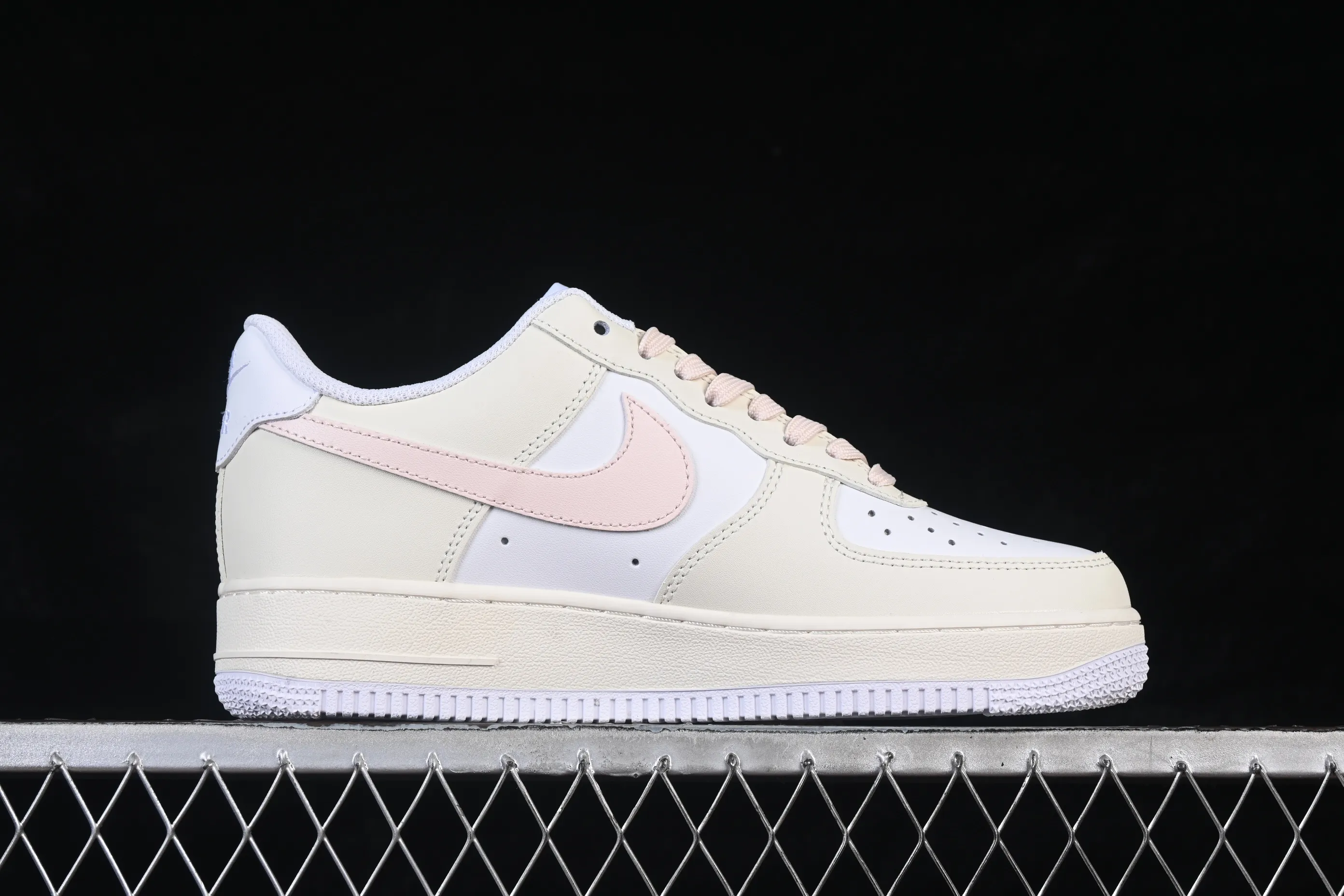 All categories Nk Air Force 1 Air Force series Nk Air Force 1 Low Air Force low-top Nike Air Force 1'07 Low Two-dimensional theme Rose Kiss Air Force 1 low-top casual sneakers ZH0316-150
